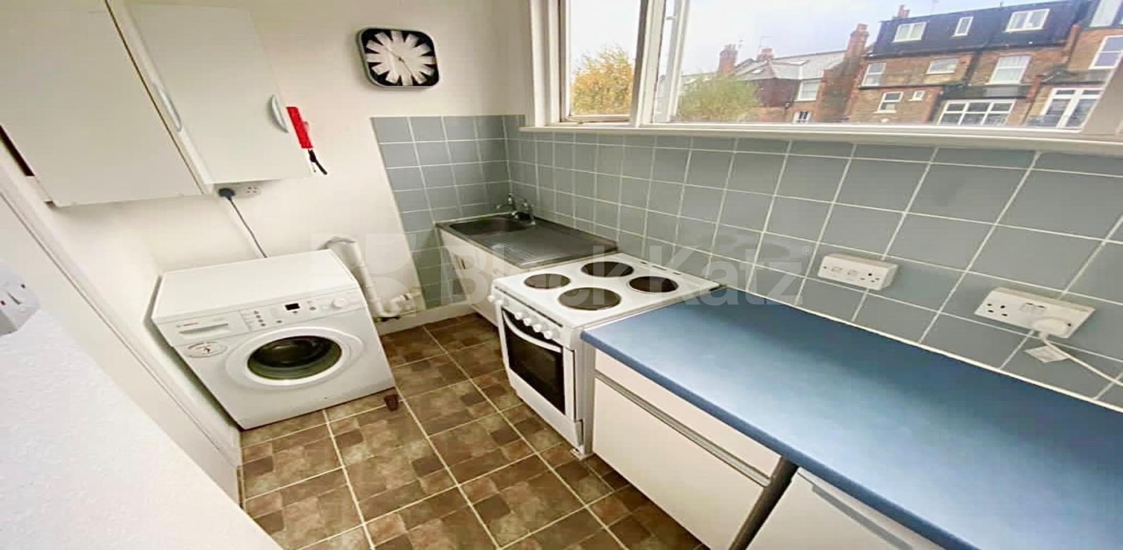 			Includes WATER & COUNCIL TAX!, Studio Apartment, 1 bath, 1 reception Studio			 Woodland Rise, Muswell Hill